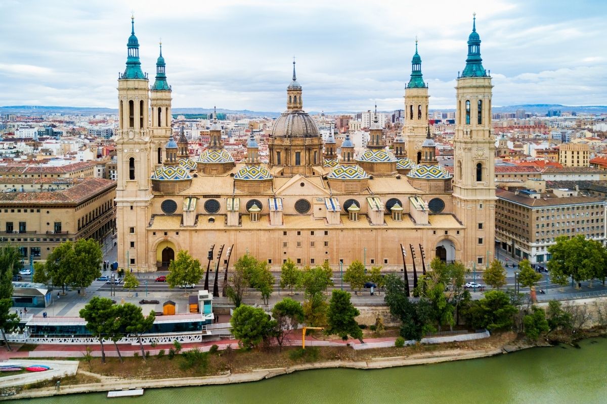 Crecer en Zaragoza Crecer en Zaragoza seobuenseo.com